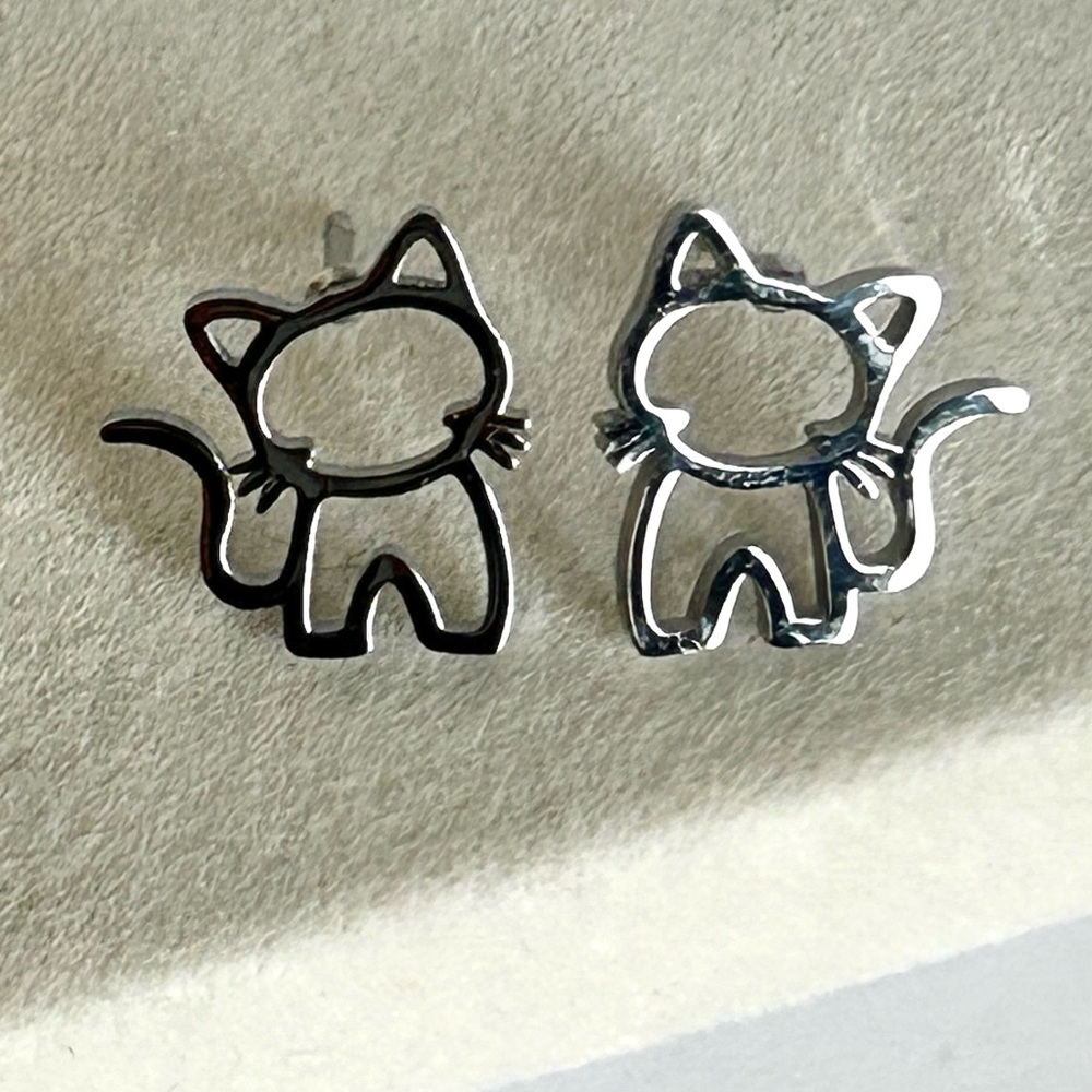 🍂Cute Boho Kitten Design Stud Earrings. - Picture 1 of 7